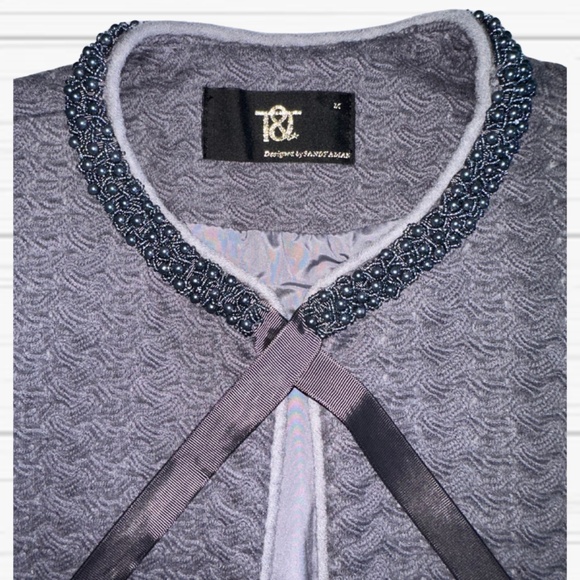 Retro-Inspired Beaded Two-Piece-Set: Grey Jacket & Skirt - Picture 4 of 10